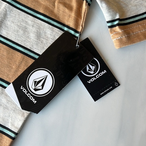 NWT Volcom Big Boys Short Sleeve Bandstone Tee Tan/Black/Blue XL/16 - Picture 2 of 7